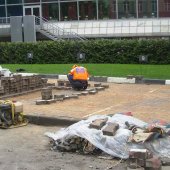 Укладка тротуарной плитки